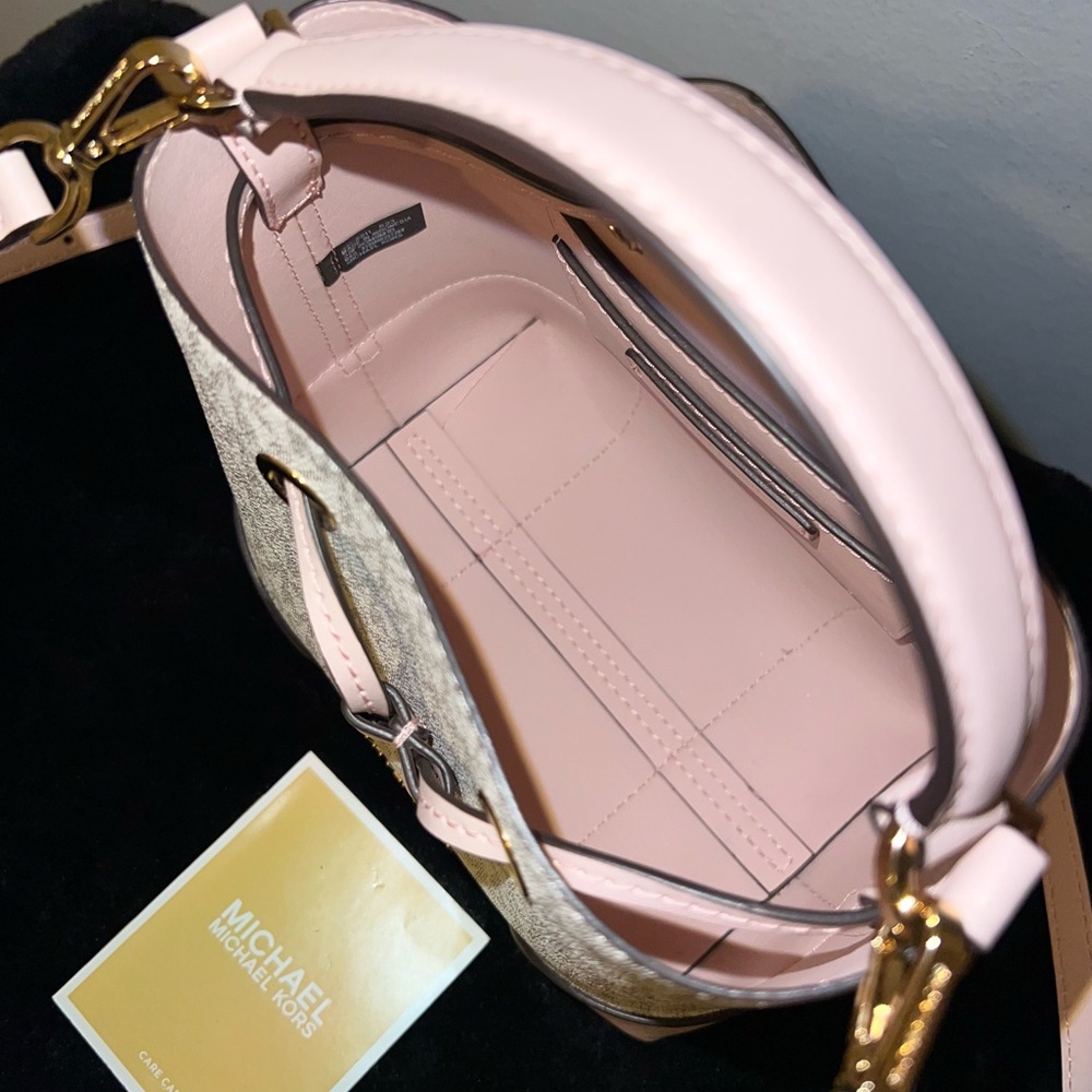 Michael Kors Pink and Cream Women's crossbody Bag - Picture 5 of 5